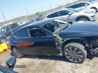 2023 Nissan Altima SL with VIN 1N4BL4EV1PN426102, listed as a IAAI auction lot 41972000 with 15,854 mi miles and . Bid and sale history available at DreamBid. Image 14.