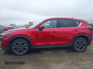 2022 Mazda CX-5 2.5 S Premium Package with VIN JM3KFBDM2N0648342, listed as a IAAI auction lot 41922217 with 31,520 mi miles. Bid and sale history available at carsss.com. Image 14.