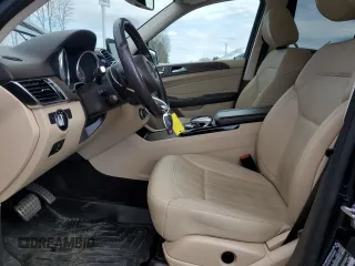 2019 Mercedes-Benz GLE 400 with VIN 4JGDA5GB9KB215933, listed as a Copart auction lot 50123975 with 104,703 mi miles and Salvage title. Bid and sale history available at DreamBid. Image 7.