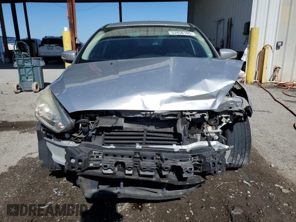 2017 Ford Focus SE with VIN 1FADP3F28HL338298, listed as a Copart auction lot 53458105 with 86,723 mi miles and Salvage Title. Bid and sale history available at carsss.com. Image 5.