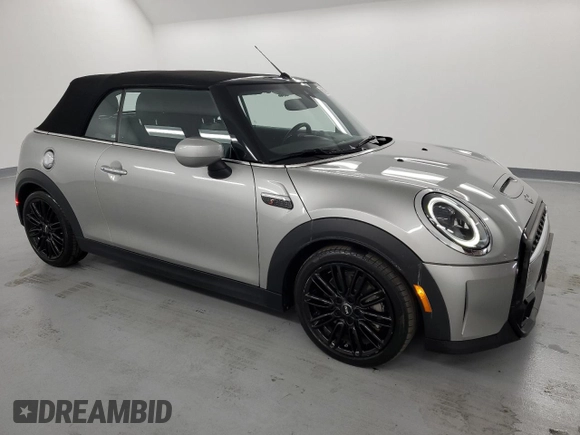 2024 MINI Convertible Cooper S with VIN WMW43DL07R3R76135, listed as a Copart auction lot 72654734 with 22,574 mi miles and Clean title. Bid and sale history available at DreamBid. Image 4.