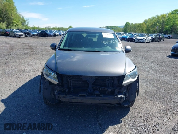 2017 Volkswagen Tiguan S with VIN WVGBV7AX9HK049420, listed as a IAAI auction lot 41838301 with 118,490 mi miles and . Bid and sale history available at DreamBid. Image 12.