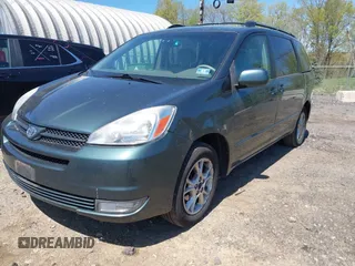 2005 Toyota Sienna XLE with VIN 5TDBA22C75S051329, listed as a IAAI auction lot 42147864 with 187,831 mi miles. Bid and sale history available at carsss.com. Image 6.