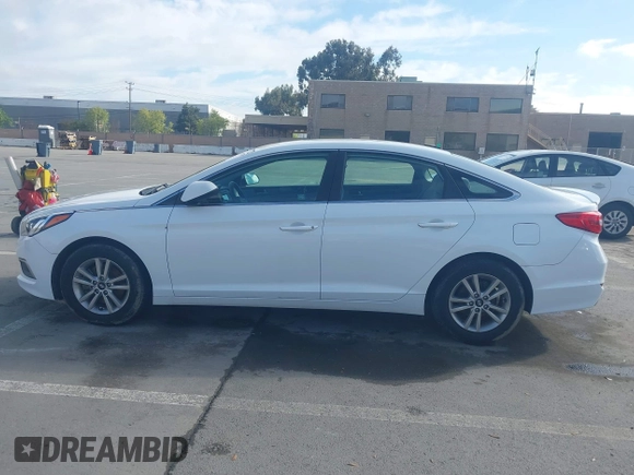 2016 Hyundai Sonata SE with VIN 5NPE24AF7GH345145, listed as a IAAI auction lot 41999228 with 76,917 mi miles and . Bid and sale history available at carsss.com. Image 13.