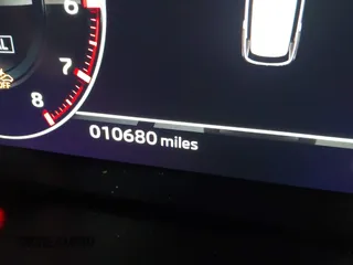 2023 Mitsubishi Outlander SE z VIN JA4J4UA86PZ048784, wystawiony jako IAAI lot #42133838 z przebiegiem 10 680 mil mil oraz . Historia ofert i sprzedaży dostępna na DreamBid. Obrazek 15.