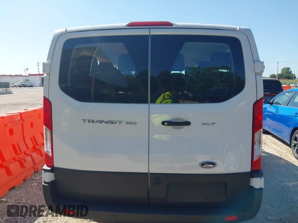 2025 Ford Transit Passenger XL с VIN 1FBAX2Y87SKA21414, выставлен на аукционе IAAI как лот 42517952 с пробегом 6 551 миль миль и . История ставок и продаж доступна на DreamBid. Изображение 16.
