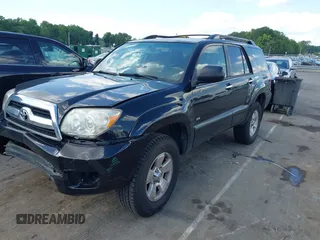 2007 Toyota 4Runner SR5 z VIN JTEZU14R278073601, wystawiony jako IAAI lot #42324282 z przebiegiem 228 160 mil mil oraz . Historia ofert i sprzedaży dostępna na DreamBid. Obrazek 2.