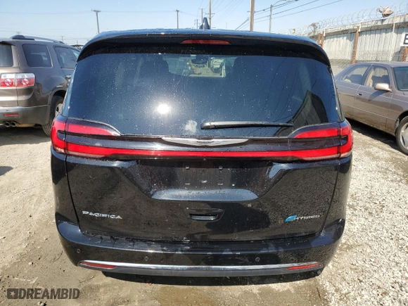 2024 Chrysler Pacifica Hybrid Select with VIN 2C4RC1S70RR150160, listed as a Copart auction lot 46099735 with 13,193 mi miles and Salvage Title. Bid and sale history available at carsss.com. Image 6.