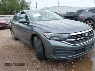 2024 Volkswagen Jetta SE with VIN 3VW7M7BU9RM011999, listed as a IAAI auction lot 42697218 with 47,078 mi miles and . Bid and sale history available at DreamBid. Image 1.