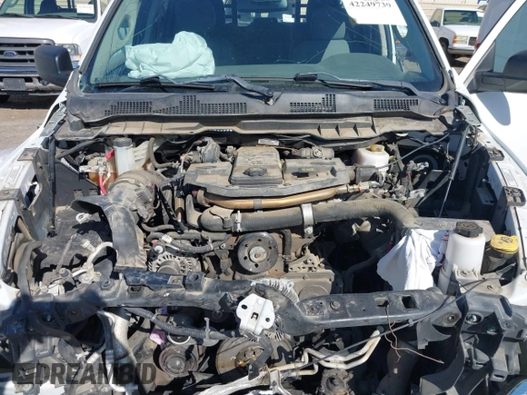 2015 Ram 2500 Tradesman with VIN 3C6UR5CL4FG665098, listed as a IAAI auction lot 42249739 with 34,165 mi miles and . Bid and sale history available at DreamBid. Image 10.