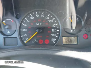 2003 Ford Focus SE Fleet с VIN 1FAFP36363W199085, выставлен на аукционе IAAI как лот 41832671 с пробегом 160 015 миль миль и . История ставок и продаж доступна на DreamBid. Изображение 7.