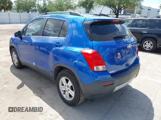 2015 Chevrolet Trax LT with VIN KL7CJLSB0FB118005, listed as a IAAI auction lot 42061422 with 106,873 mi miles. Bid and sale history available at carsss.com. Image 3.