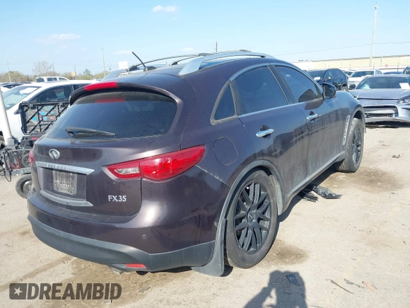 2011 Infiniti FX35 with VIN JN8AS1MW2BM140442, listed as a IAAI auction lot 41746340 with 207,569 mi miles. Bid and sale history available at carsss.com. Image 4.