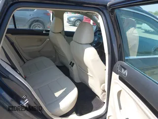 2014 Volkswagen Jetta TDI с VIN 3VWPL7AJ1EM605894, выставлен на аукционе IAAI как лот 42268917 с пробегом 77 559 миль миль и . История ставок и продаж доступна на DreamBid. Изображение 8.
