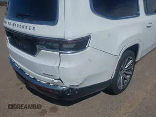 2023 Jeep Grand Wagoneer Series II с VIN 1C4SJSFP4PS556932, выставлен на аукционе IAAI как лот 41949734 с пробегом 63 281 миль миль и . История ставок и продаж доступна на DreamBid. Изображение 6.