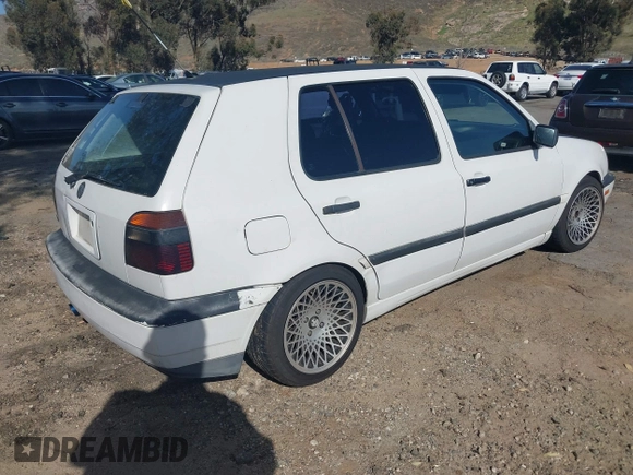 1997 Volkswagen Golf с VIN 3VWKB81H6VM030384, выставлен на аукционе IAAI как лот 41684593 с пробегом 223 869 миль миль и . История ставок и продаж доступна на DreamBid. Изображение 4.