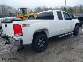 2007 GMC Sierra 1500 SLE1 with VIN 2GTEK19JX71607023, listed as a IAAI auction lot 41636146 with 181,268 mi miles. Bid and sale history available at carsss.com. Image 4.