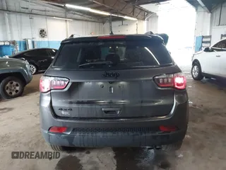 2021 Jeep Compass Latitude z VIN 3C4NJDBB3MT526057, wystawiony jako IAAI lot #42186267 z przebiegiem 32 393 mil mil oraz . Historia ofert i sprzedaży dostępna na DreamBid. Obrazek 17.