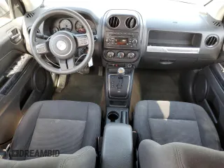 2016 Jeep Compass Sport z VIN 1C4NJCBA6GD715460, wystawiony jako Copart lot #50365005 z przebiegiem 104 138 mil mil oraz Szkoda całkowita • Salvage title. Historia ofert i sprzedaży dostępna na DreamBid. Obrazek 8.
