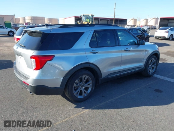2021 Ford Explorer XLT with VIN 1FMSK7DH0MGB71478, listed as a IAAI auction lot 41495842 with 20,116 mi miles. Bid and sale history available at carsss.com. Image 4.