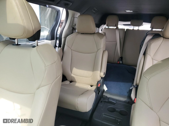 2024 Toyota Sienna XLE with VIN 5TDYRKEC0RS198998, listed as a Copart auction lot 78464144 with 8,964 mi miles and Salvage Title. Bid and sale history available at carsss.com. Image 10.