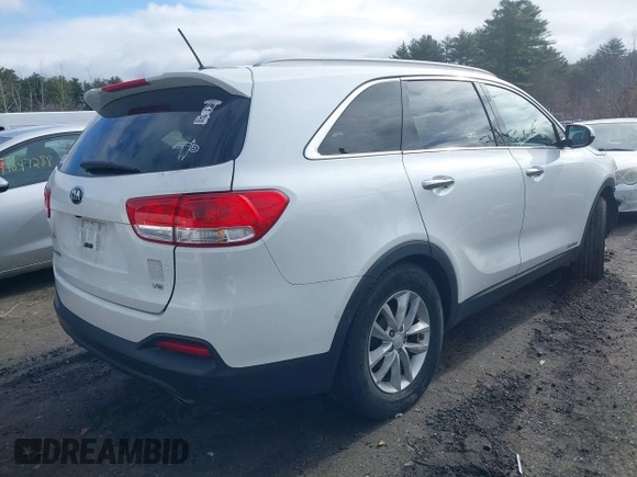 2018 Kia Sorento LX V6 with VIN 5XYPGDA52JG374276, listed as a IAAI auction lot 41825942 with 57,690 mi miles. Bid and sale history available at carsss.com. Image 4.