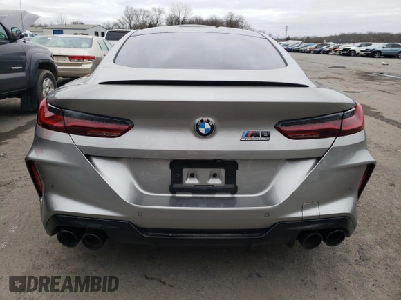 2020 BMW M8 z VIN WBSAE0C07LCD84777, wystawiony jako Copart lot #35876633 z przebiegiem Nie podano mil oraz . Historia ofert i sprzedaży dostępna na DreamBid. Obrazek 6.