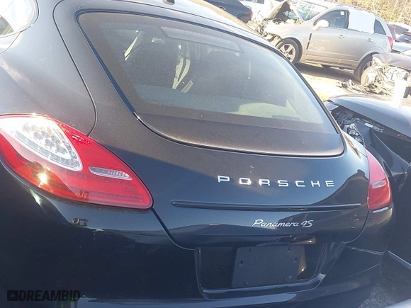 2013 Porsche Panamera S with VIN WP0AB2A71DL060721, listed as a IAAI auction lot 41457545 with 108,938 mi miles. Bid and sale history available at carsss.com. Image 16.