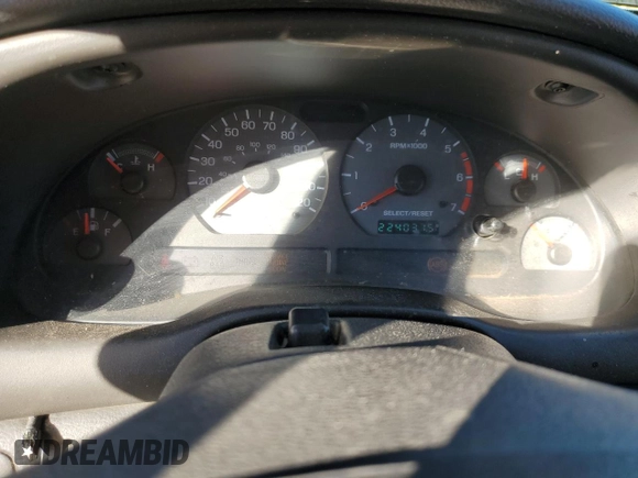 2000 Ford Mustang with VIN 1FAFP4448YF282672, listed as a Copart auction lot 81999314 with 224,031 mi miles and Salvage Title. Bid and sale history available at carsss.com. Image 9.