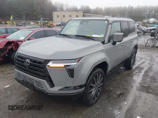 2024 Lexus GX 550 Luxury with VIN JTJVBCDX6R5002471, listed as a IAAI auction lot 41014710 with 6,804 mi miles and . Bid and sale history available at DreamBid. Image 17.