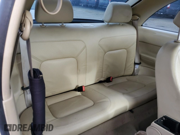 2006 Volkswagen Beetle with VIN 3VWSG31C86M413513, listed as a Copart auction lot 81557984 with 122,632 mi miles and Clean Title. Bid and sale history available at DreamBid. Image 10.