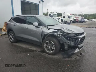 2024 Chevrolet Blazer LT z VIN 3GNKBJR42RS197992, wystawiony jako Copart lot #57789425 z przebiegiem 29 108 mil mil oraz Szkoda całkowita • Salvage title. Historia ofert i sprzedaży dostępna na DreamBid. Obrazek 4.