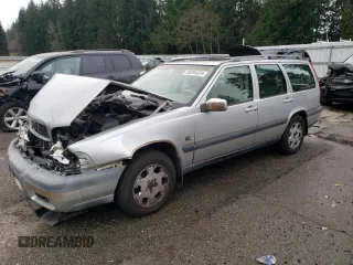 2000 Volvo V70 with VIN YV1LZ56DXY2657666, listed as a Copart auction lot 86204324 with 180,199 mi miles and Salvage Title. Bid and sale history available at carsss.com. Image 1.