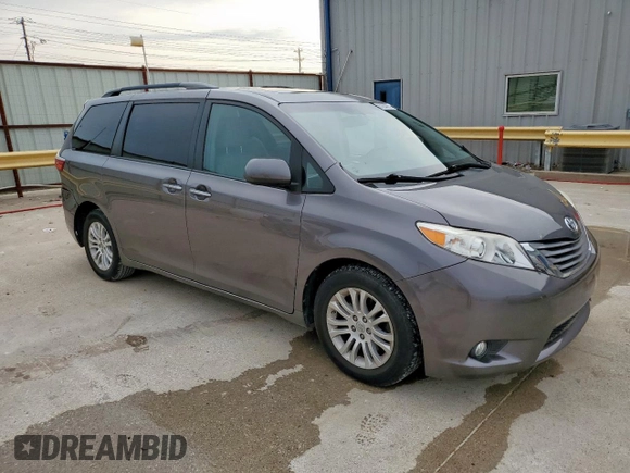 2016 Toyota Sienna XLE with VIN 5TDYK3DC9GS743458, listed as a Copart auction lot 60264865 with 65,272 mi miles and Salvage title. Bid and sale history available at DreamBid. Image 4.