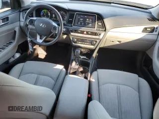 2018 Hyundai Sonata Hybrid SE with VIN KMHE24L31JA082504, listed as a Copart auction lot 88340645 with 91,148 mi miles and Salvage Title. Bid and sale history available at carsss.com. Image 8.