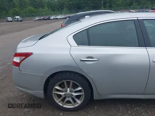2010 Nissan Maxima SV с VIN 1N4AA5AP7AC835447, выставлен на аукционе IAAI как лот 42468423 с пробегом 128 701 миль миль и . История ставок и продаж доступна на DreamBid. Изображение 12.