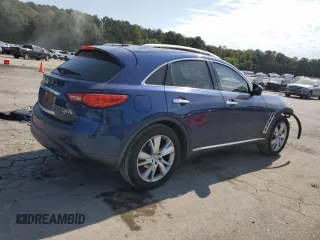 2015 Infiniti QX70 z VIN JN8CS1MU2FM380734, wystawiony jako Copart lot #76012944 z przebiegiem 173 813 mil mil oraz Szkoda całkowita • Salvage title. Historia ofert i sprzedaży dostępna na DreamBid. Obrazek 3.