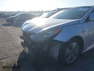 2015 Hyundai Sonata Hybrid Limited with VIN KMHEC4A44FA119321, listed as a IAAI auction lot 41517009 with 126,284 mi miles. Bid and sale history available at carsss.com. Image 6.