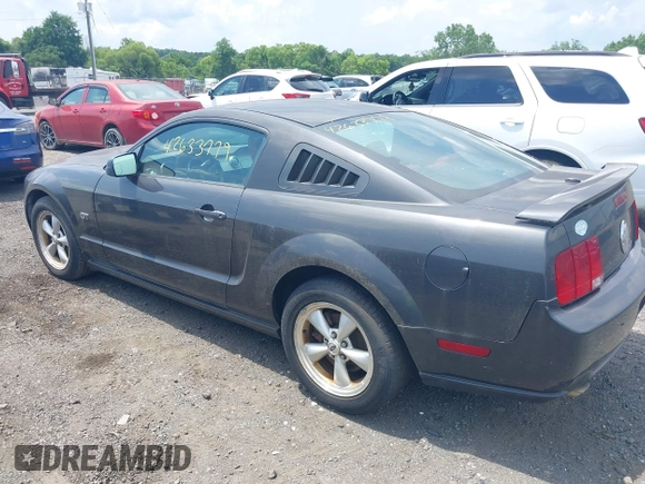 2007 Ford Mustang GT Deluxe с VIN 1ZVHT82H875281518, выставлен на аукционе IAAI как лот 42633779 с пробегом 238 474 миль миль и . История ставок и продаж доступна на DreamBid. Изображение 3.