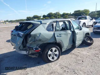 2021 Toyota RAV4 XLE with VIN 2T3W1RFV4MW136969, listed as a IAAI auction lot 41846901 with 89,396 mi miles. Bid and sale history available at carsss.com. Image 4.