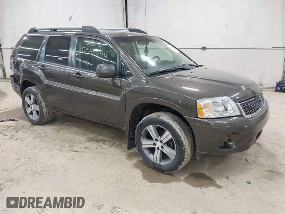 2010 Mitsubishi Endeavor SE z VIN 4A4JN3AS4AE011216, wystawiony jako IAAI lot #42048644 z przebiegiem 176 664 mil mil oraz . Historia ofert i sprzedaży dostępna na DreamBid. Obrazek 1.