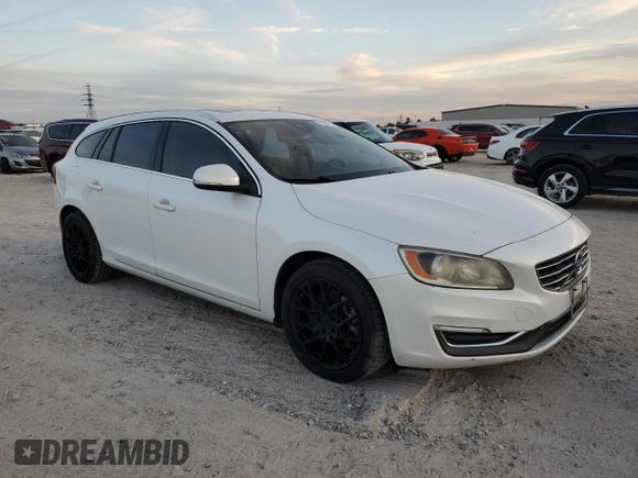 2015 Volvo V60 z VIN YV1612SC3F1209482, wystawiony jako Copart lot #83221514 z przebiegiem 177 059 mil mil oraz Czysty tytuł • Clean title. Historia ofert i sprzedaży dostępna na DreamBid. Obrazek 4.