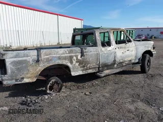 1991 Ford F-250 HD with VIN 1FTHX26G6MKA12226, listed as a IAAI auction lot 40497279 with Not Provided miles. Bid and sale history available at carsss.com. Image 4.