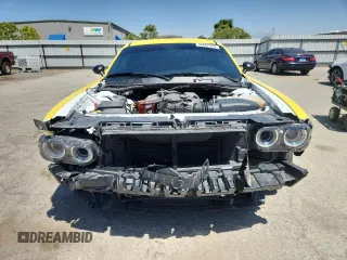 2021 Dodge Challenger R/T Scat Pack Widebody z VIN 2C3CDZFJ8MH594266, wystawiony jako Copart lot #56887575 z przebiegiem 28 748 mil mil oraz Szkoda całkowita • Salvage title. Historia ofert i sprzedaży dostępna na DreamBid. Obrazek 5.