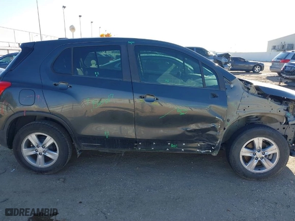 2020 Chevrolet Trax LS with VIN 3GNCJKSB9LL202855, listed as a IAAI auction lot 41554686 with 88,854 mi miles. Bid and sale history available at carsss.com. Image 14.