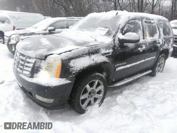 2007 Cadillac Escalade with VIN 1GYFK638X7R200425, listed as a IAAI auction lot 41212224 with 292,416 mi miles. Bid and sale history available at carsss.com. Image 17.