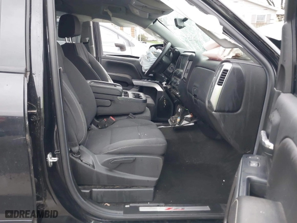 2018 Chevrolet Silverado 1500 LT with VIN 2GCVKREC8J1111943, listed as a IAAI auction lot 41869301 with 64 mi miles. Bid and sale history available at carsss.com. Image 5.