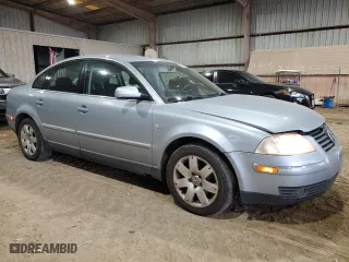 2003 Volkswagen Passat GLX with VIN WVWTH63BX3P110684, listed as a Copart auction lot 86474724 with 225,717 mi miles and Salvage Title. Bid and sale history available at carsss.com. Image 4.