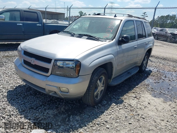 2006 Chevrolet TrailBlazer LS with VIN 1GNDS13S662165800, listed as a IAAI auction lot 42123948 with 270,074 mi miles and . Bid and sale history available at DreamBid. Image 2.