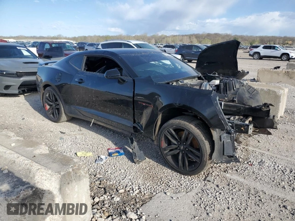 2018 Chevrolet Camaro 2SS z VIN 1G1FH1R78J0175017, wystawiony jako Copart lot #52589425 z przebiegiem Nie podano mil oraz Szkody całkowita. Historia ofert i sprzedaży dostępna na DreamBid. Obrazek 4.